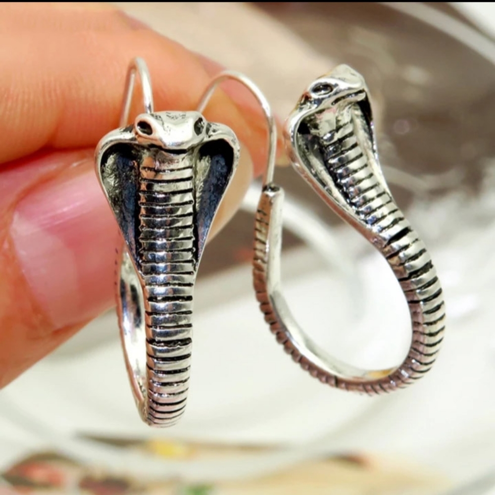 🎀Snake Drop Earings - Picture 6 of 8